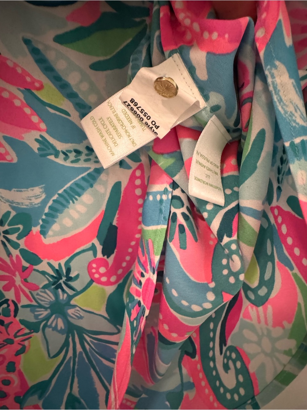 Lily Pulitzer Wo Marvelle Floral Satin Blouse Pink/turquiose Size Large - Picture 5 of 5